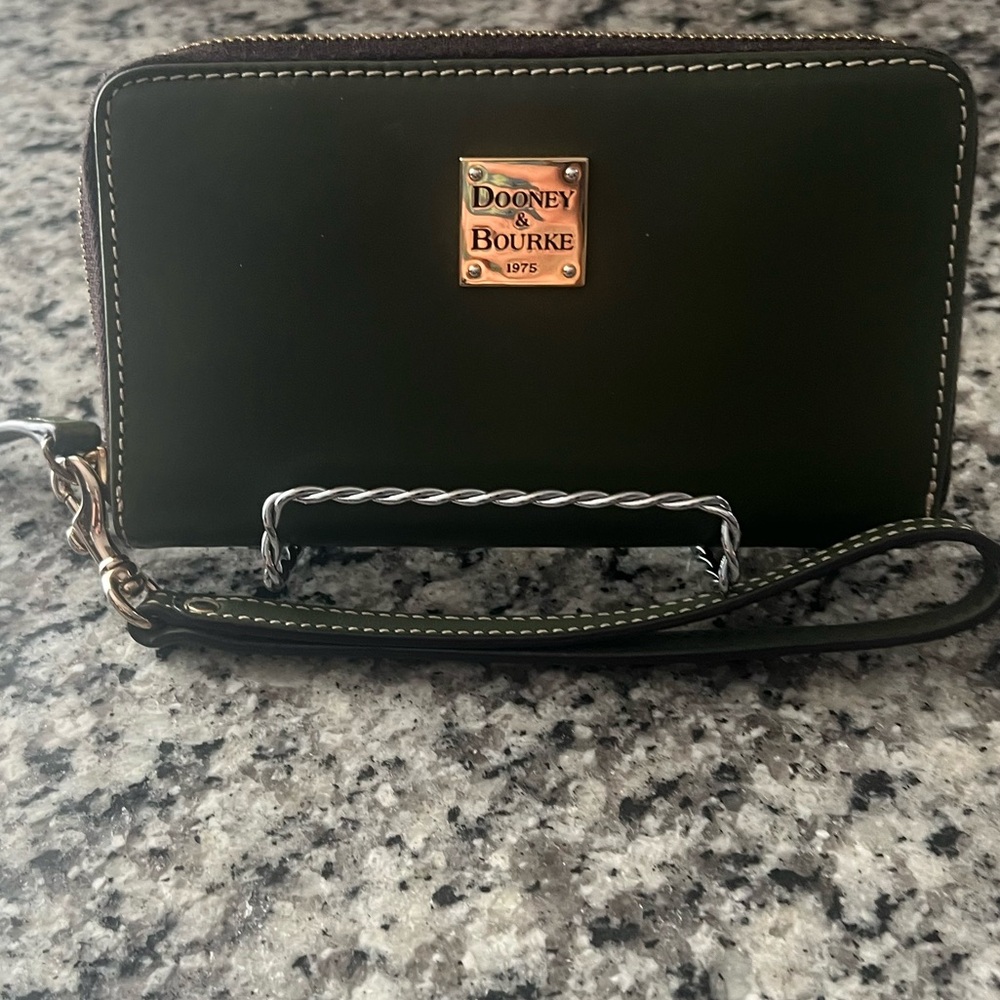 Dooney & Bourke Beacon Large Zip Around Wallet w/ Removable Wristlet Strap!